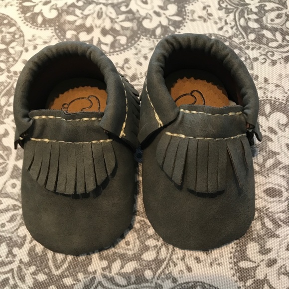 Infant/Toddler First Steps Fringe Moccasins - Picture 2 of 5